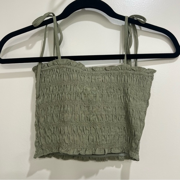 Scrunch Crop Top - Picture 6 of 8